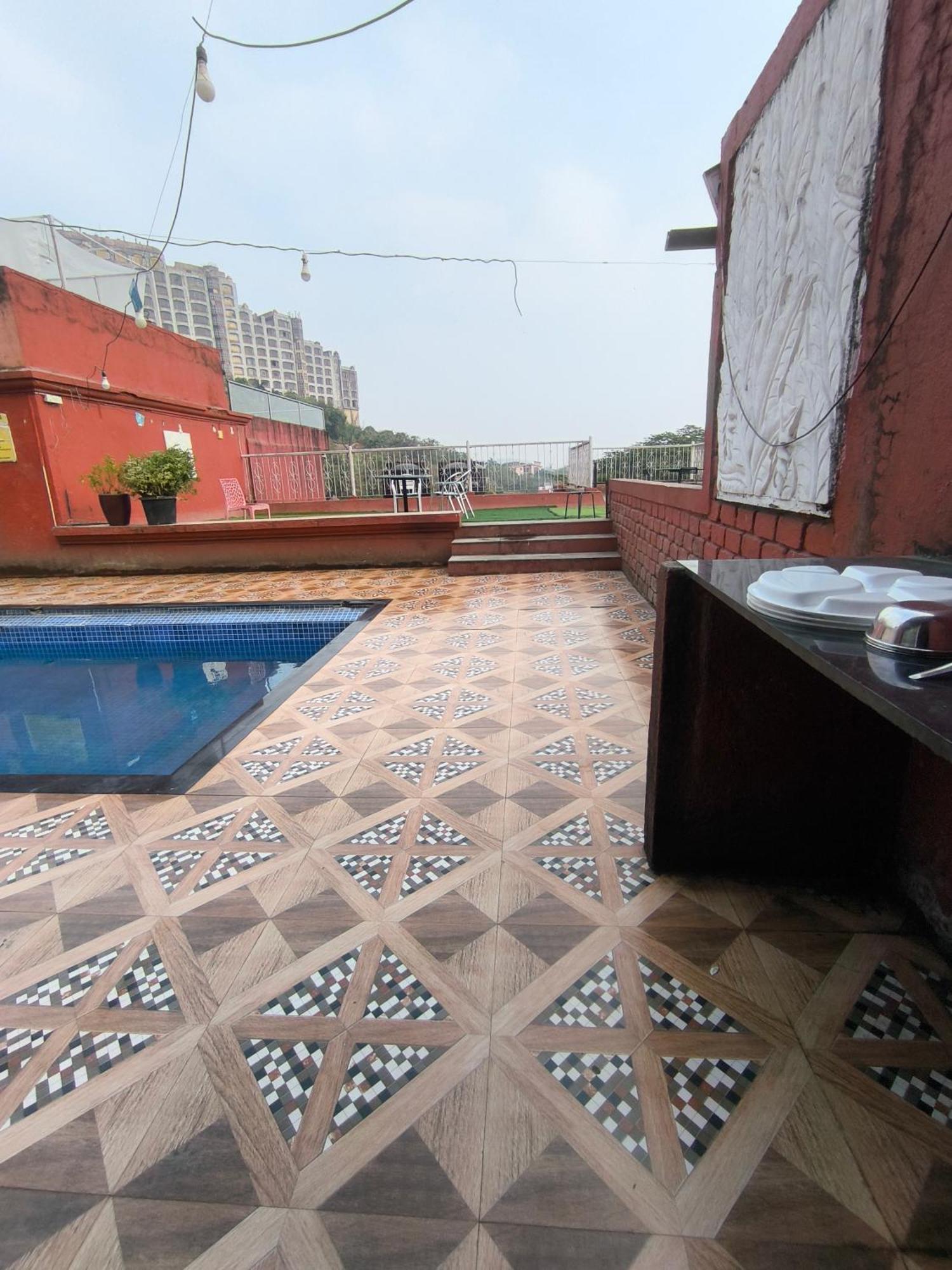 King Size Deck Villa Mumbai Exterior foto